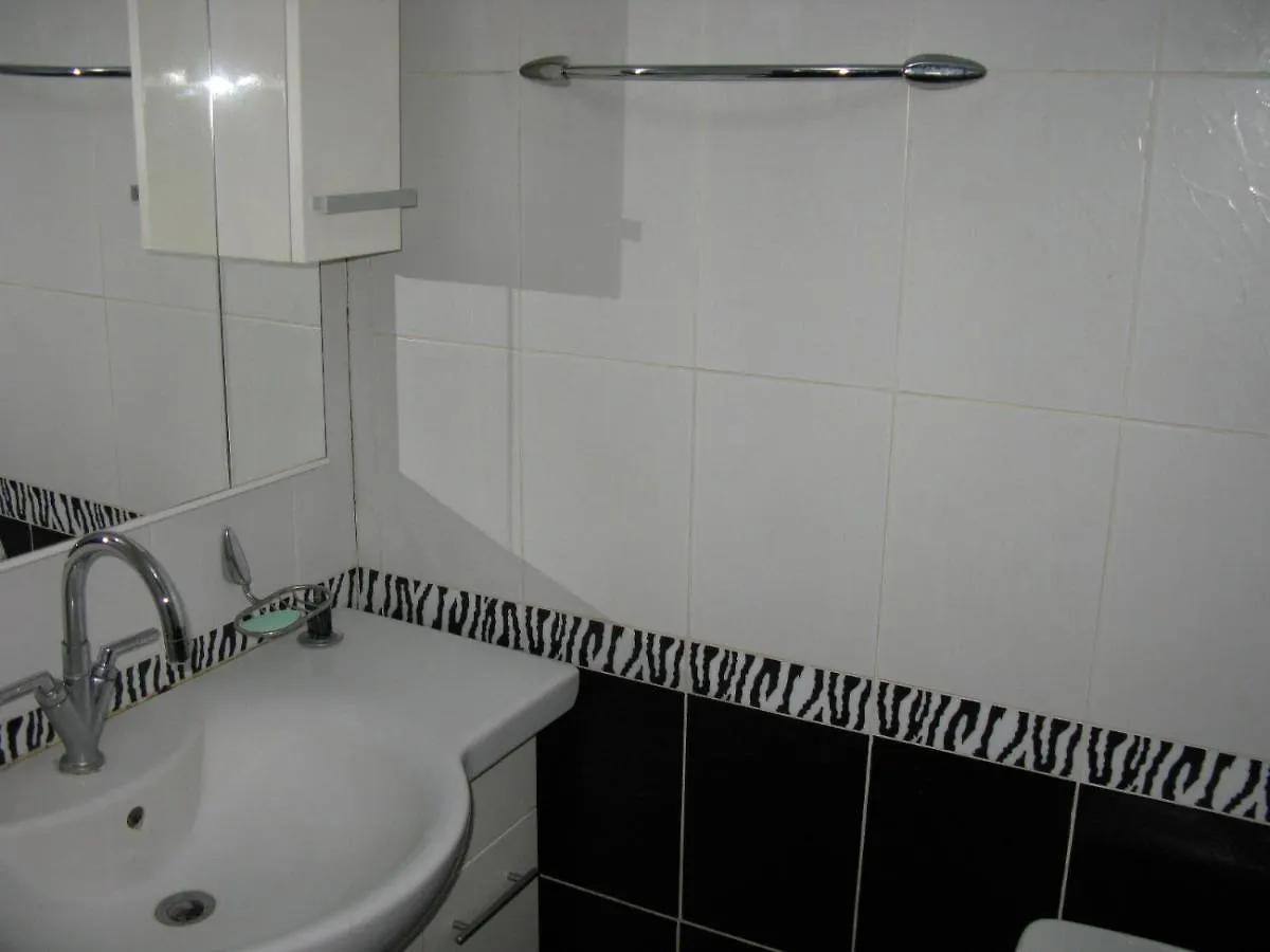 Двухуровневая На Лобановского Apartment Kyiv Ukraine