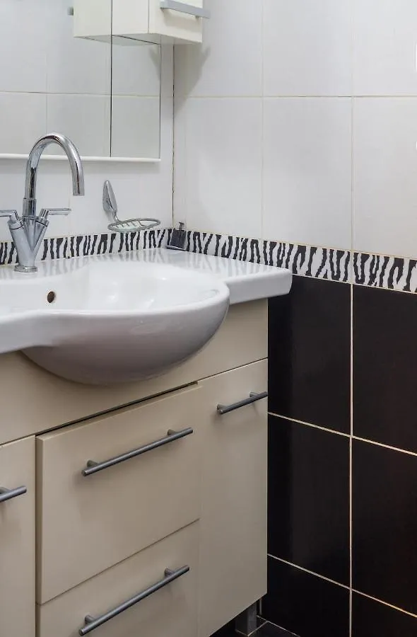 Двухуровневая На Лобановского Apartment Kyiv
