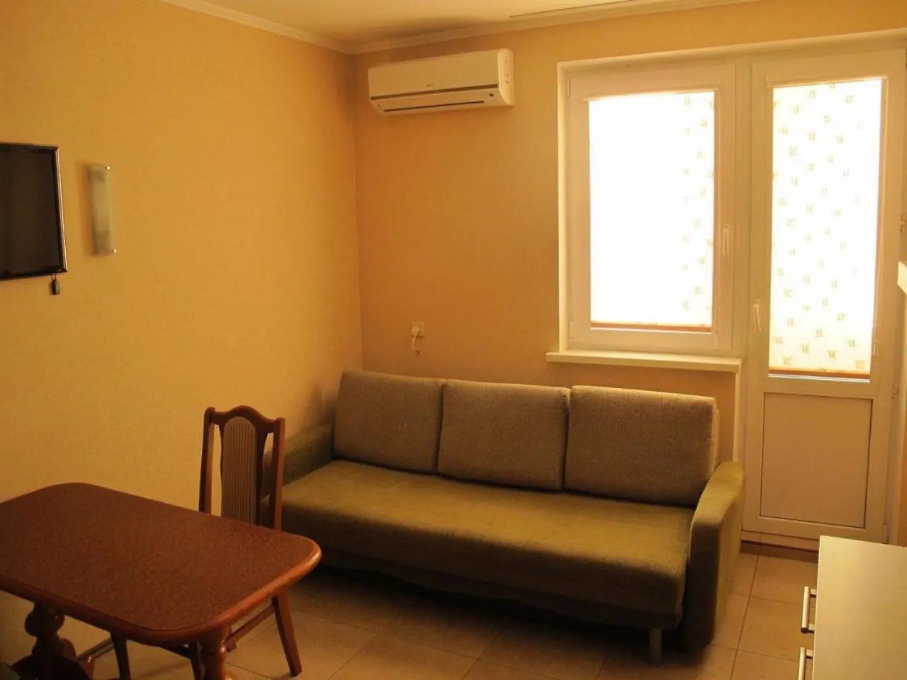 Двухуровневая На Лобановского Apartment Kyiv